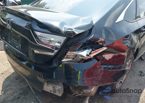 2018 Honda Accord Ex-L z USA, uszkodzony, nr VIN 1HGCV1F50JA010547